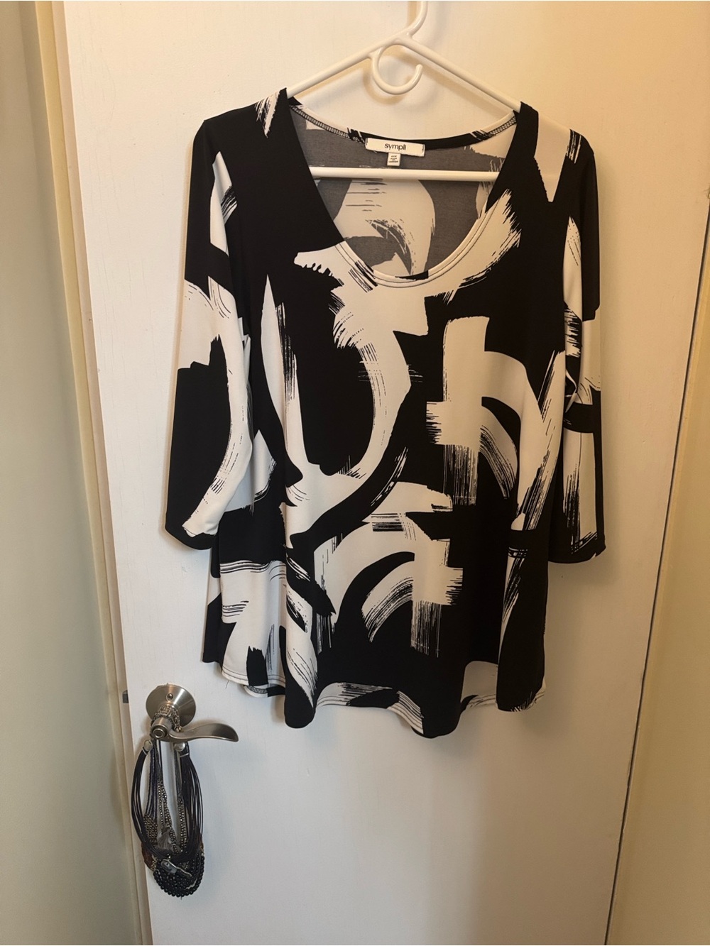 Sympli Black & White Brushstroke Scoop Neck Tunic